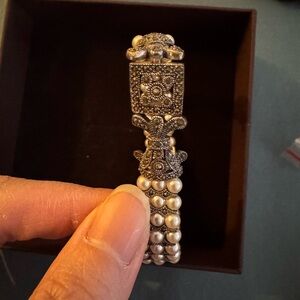 Elegant Silver and Pearl Bracelet